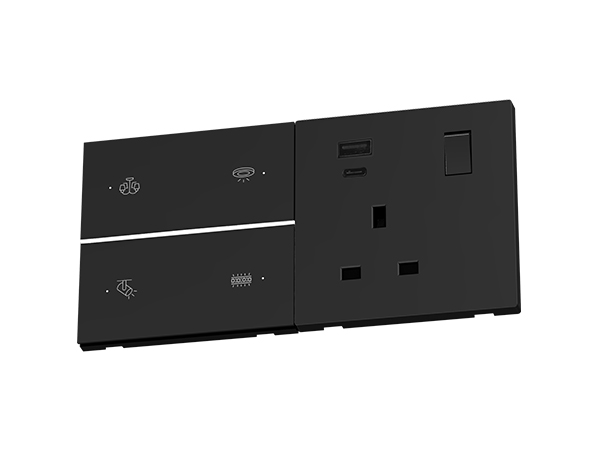 13A BS Socket with Switch / USB Charging C+A